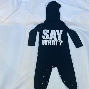 NUNUNU Baby “Say What?”romper one piece size 18-24 months - preowned
